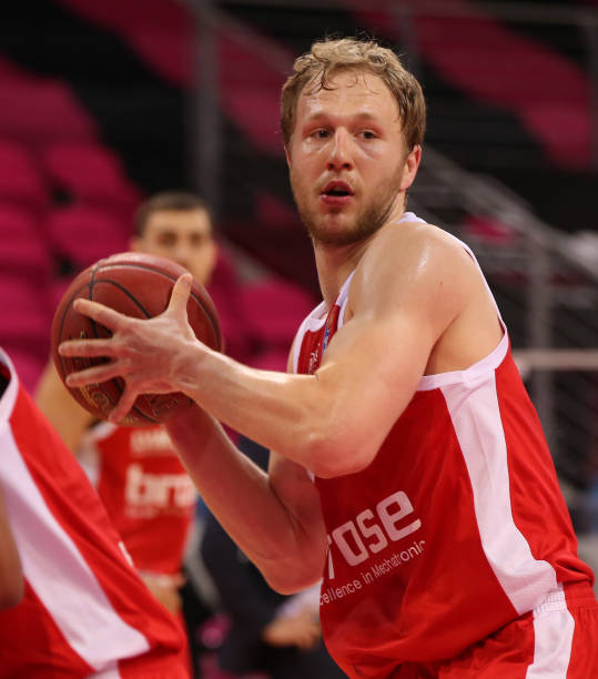 年轻球员选 年轻球员选